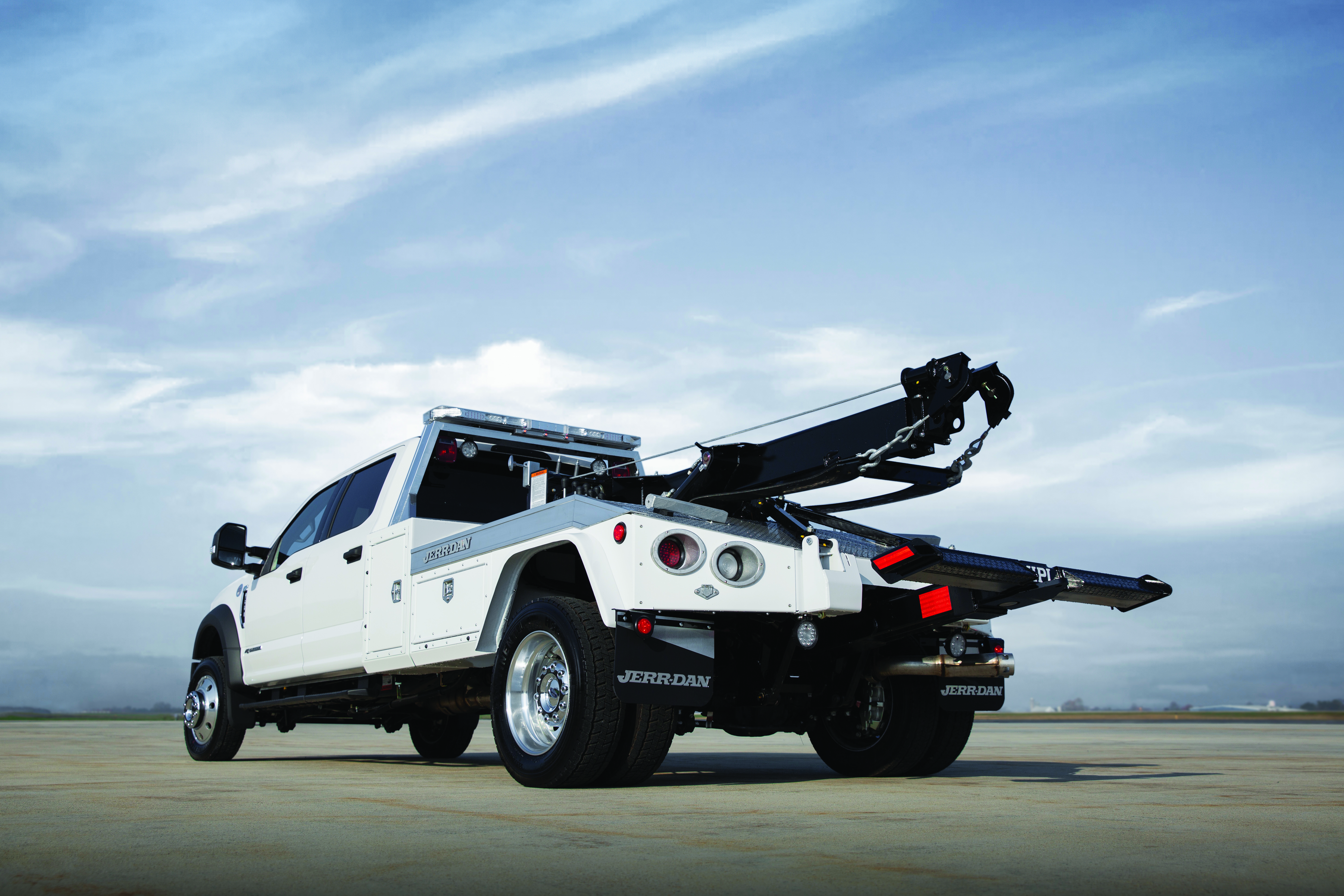 HPL-35/HPL-60 Light/Medium Duty Wrecker